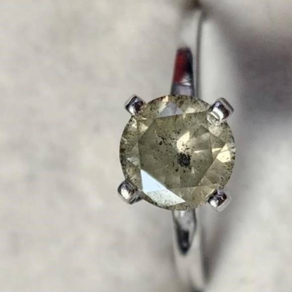1.1ct Diamond Ring 14kt Gold Diamond does have inclusions - Picture 2 of 3